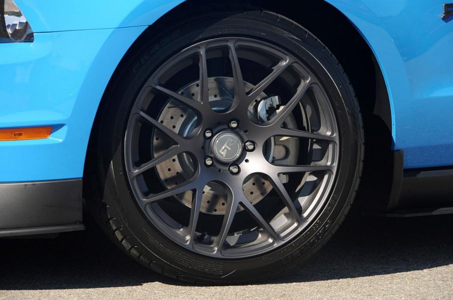  Ford Mustang RTR Package 2010 года  (фото 35 из 65)